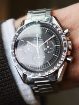 Omega Omega Speedmaster 145.022-69 pre-moon from 1970 delivered to the Netherlands with Omega box and extract of the Archive