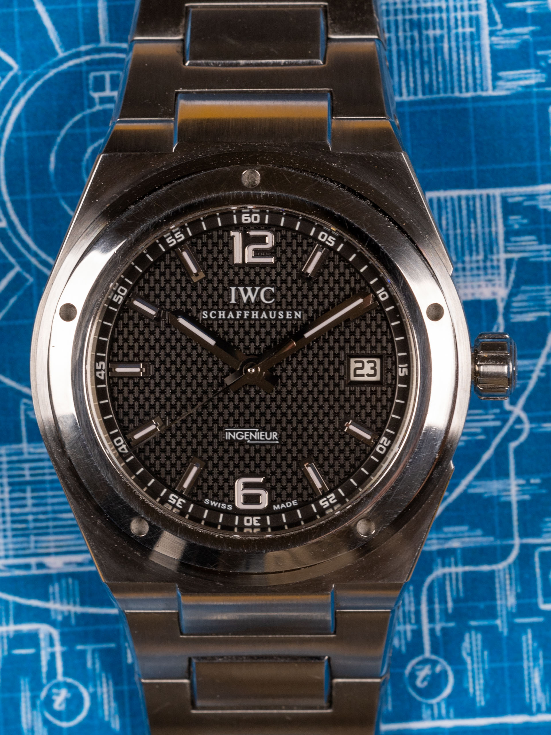 Iwc ingenieur hotsell 3227 review