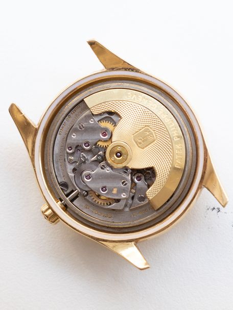 Patek Philippe Patek Philippe Calatrava Ref. 2526 – Serpico y Laino Triple Signed – 18K Yellow Gold (1958)