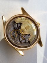 Patek Philippe Patek Philippe Calatrava Ref. 2526 – Serpico y Laino Triple Signed – 18K Yellow Gold (1958)