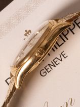 Patek Philippe Patek Philippe Calatrava Ref. 2526 – Serpico y Laino Triple Signed – 18K Yellow Gold (1958)