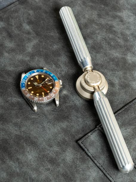 Rolex SOLD-Rolex 1675 GMT Master tropical dial 1965